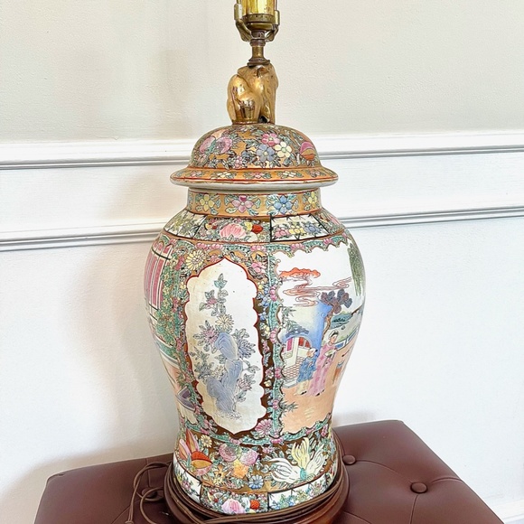 Antique Chinese Famille Rose Medallion Canton Lamp - Picture 6 of 8